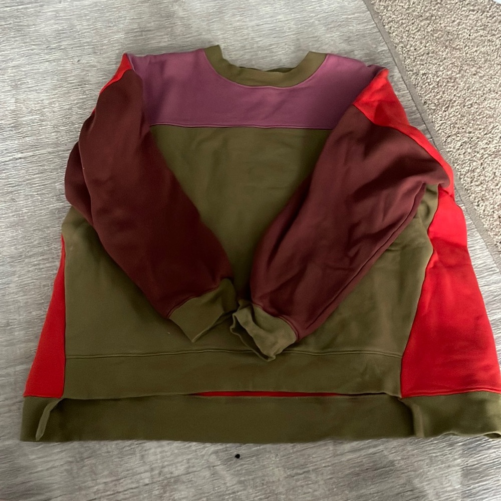 Oversized Block Colored Sweatshirt